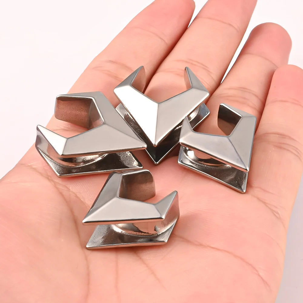 Geometry Saddle Ear Horseshoe Tunnel Plugz 8-25mm