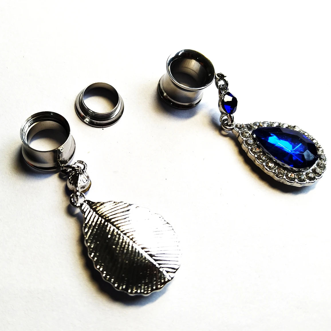 Blue Gemstone Tunnels Hangers 6-16mm