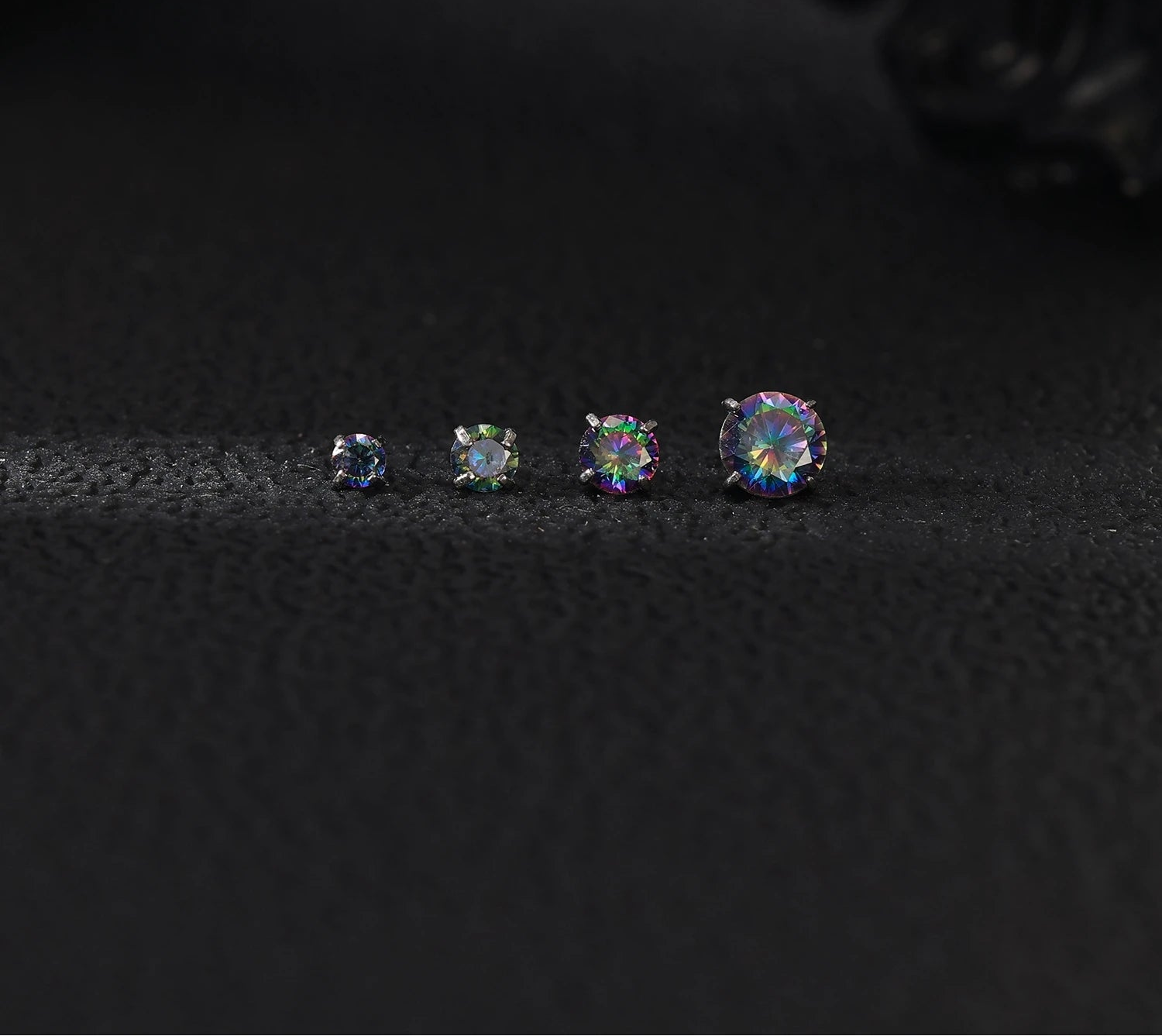 Titanium Labret, Medusa, Monroe Lip Stud 2-4MM (16/20g)