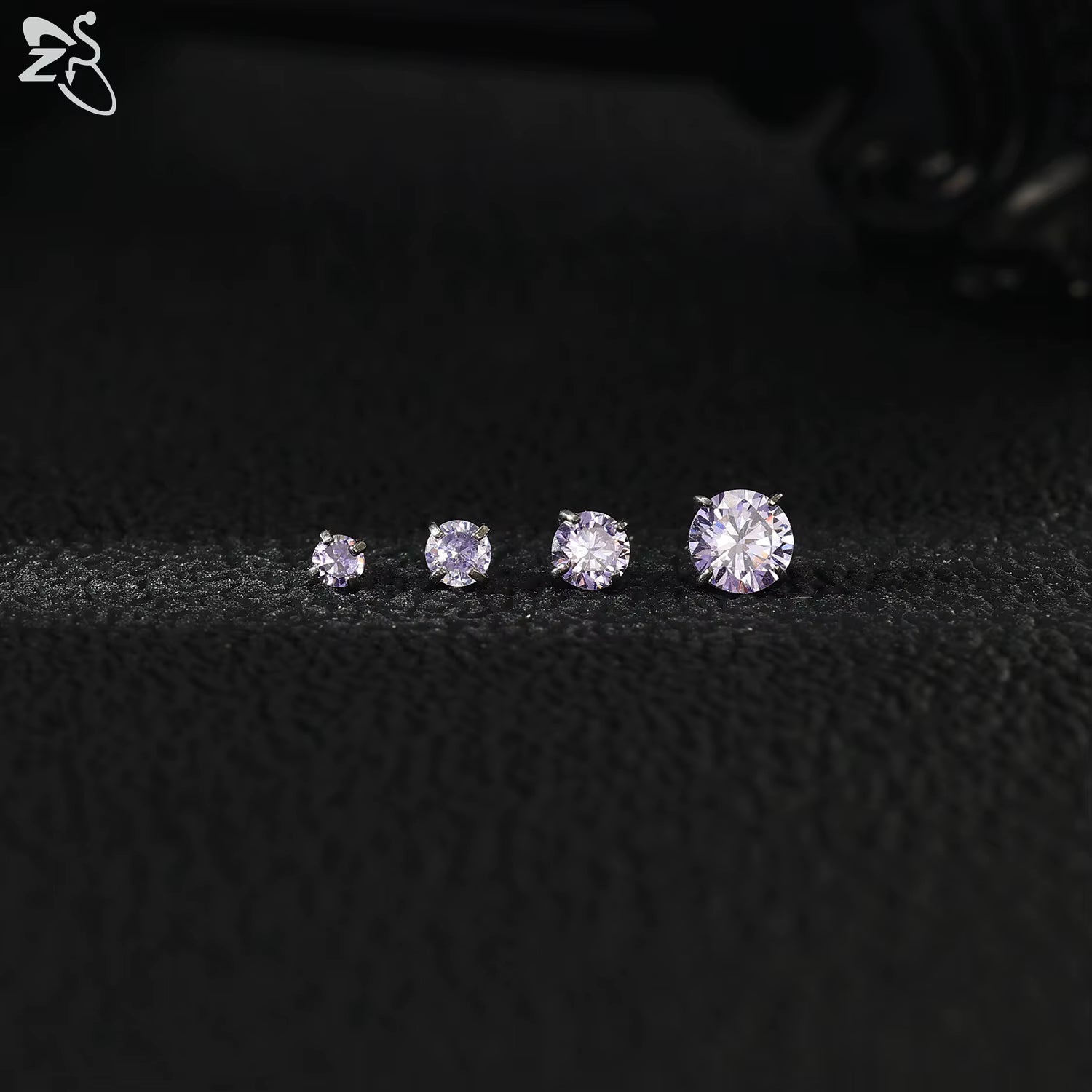 Titanium Labret, Medusa, Monroe Lip Stud 2-4MM (16/20g)