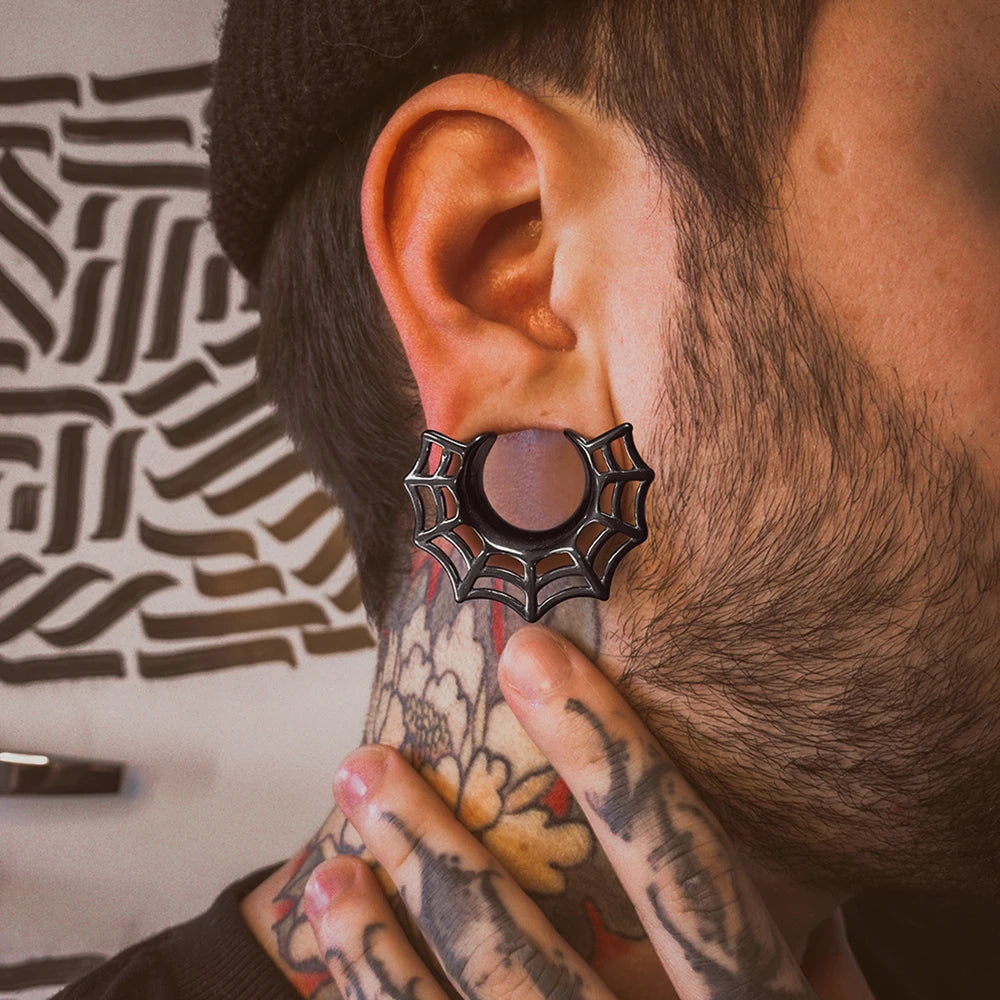 Spider Web Horseshoe Saddle Plugz 8-16mm