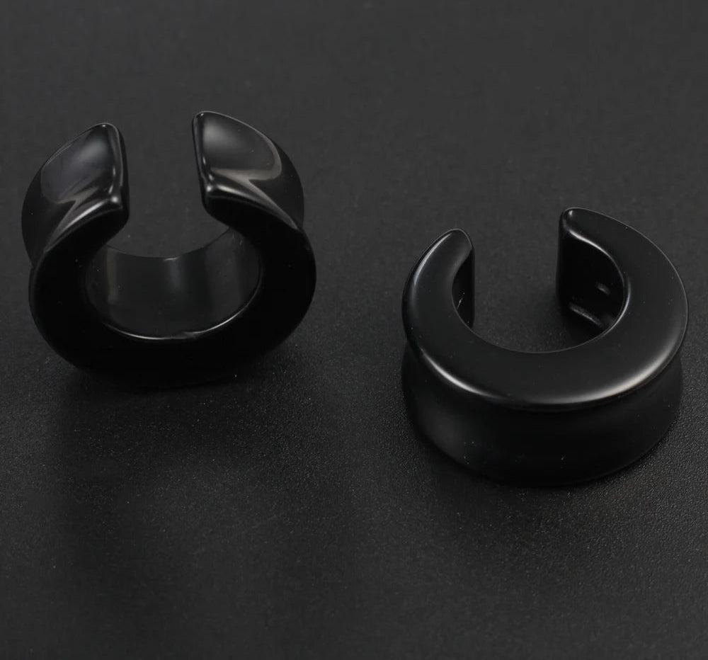 Stone Ear Saddle Horseshoe Plugz 6-25mm